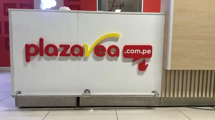 Letras Volumétricas Plaza Vea – Fabricación e Instalación